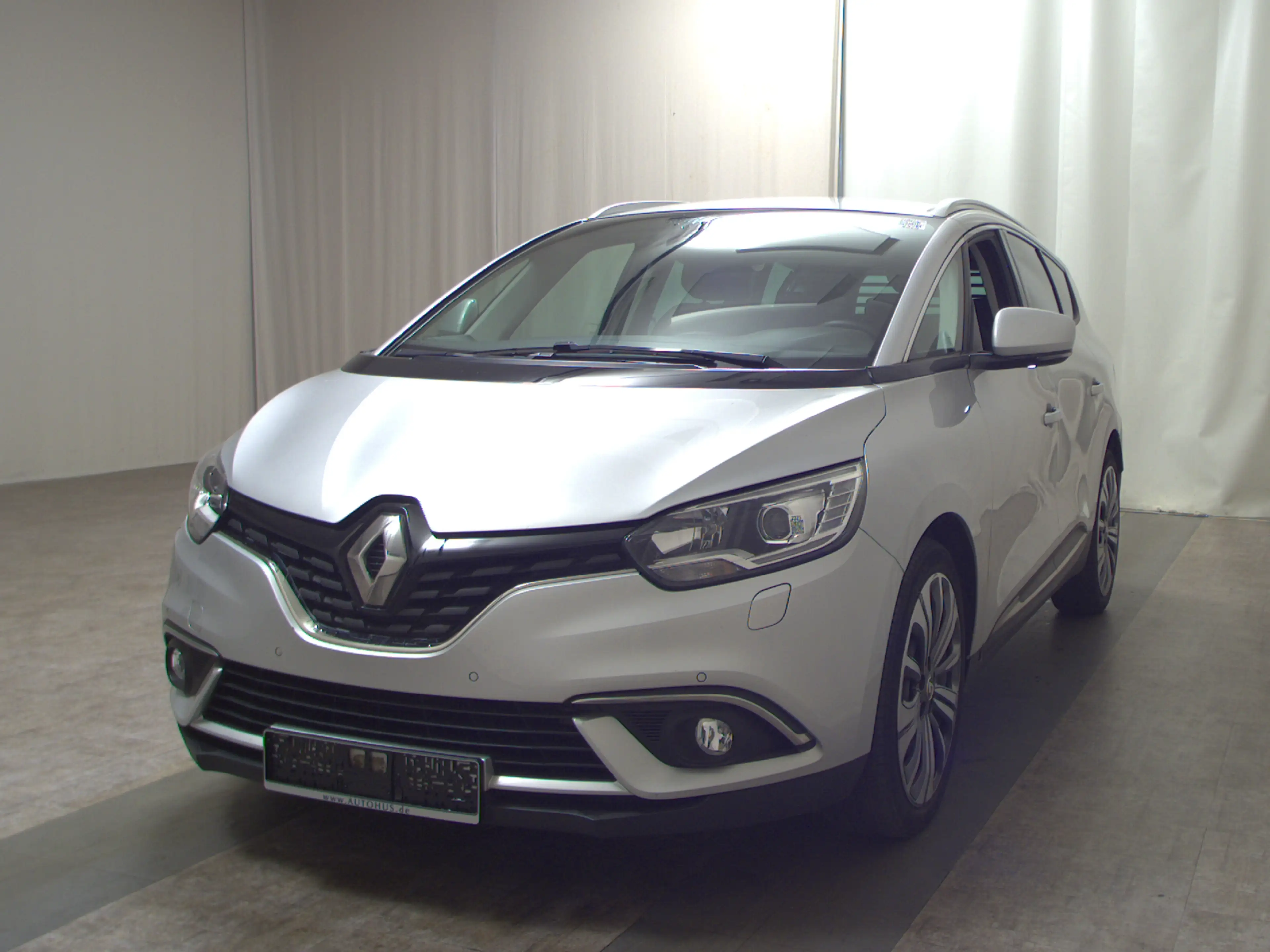 Renault Grand Scenic GRAND SCENIC NAVI KLIMAAUT RADIO TEMPO SHZ VC PDC LED BT — photo 2