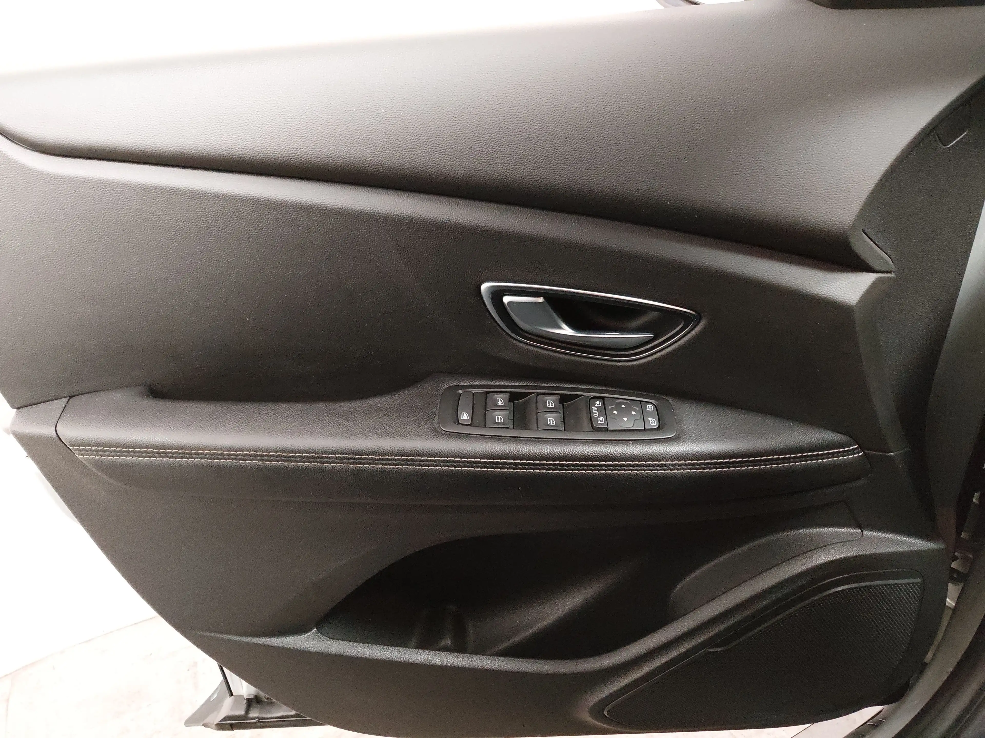 Renault Grand Scenic GRAND SCENIC NAVI KLIMAAUT RADIO TEMPO SHZ VC PDC LED BT — photo 5