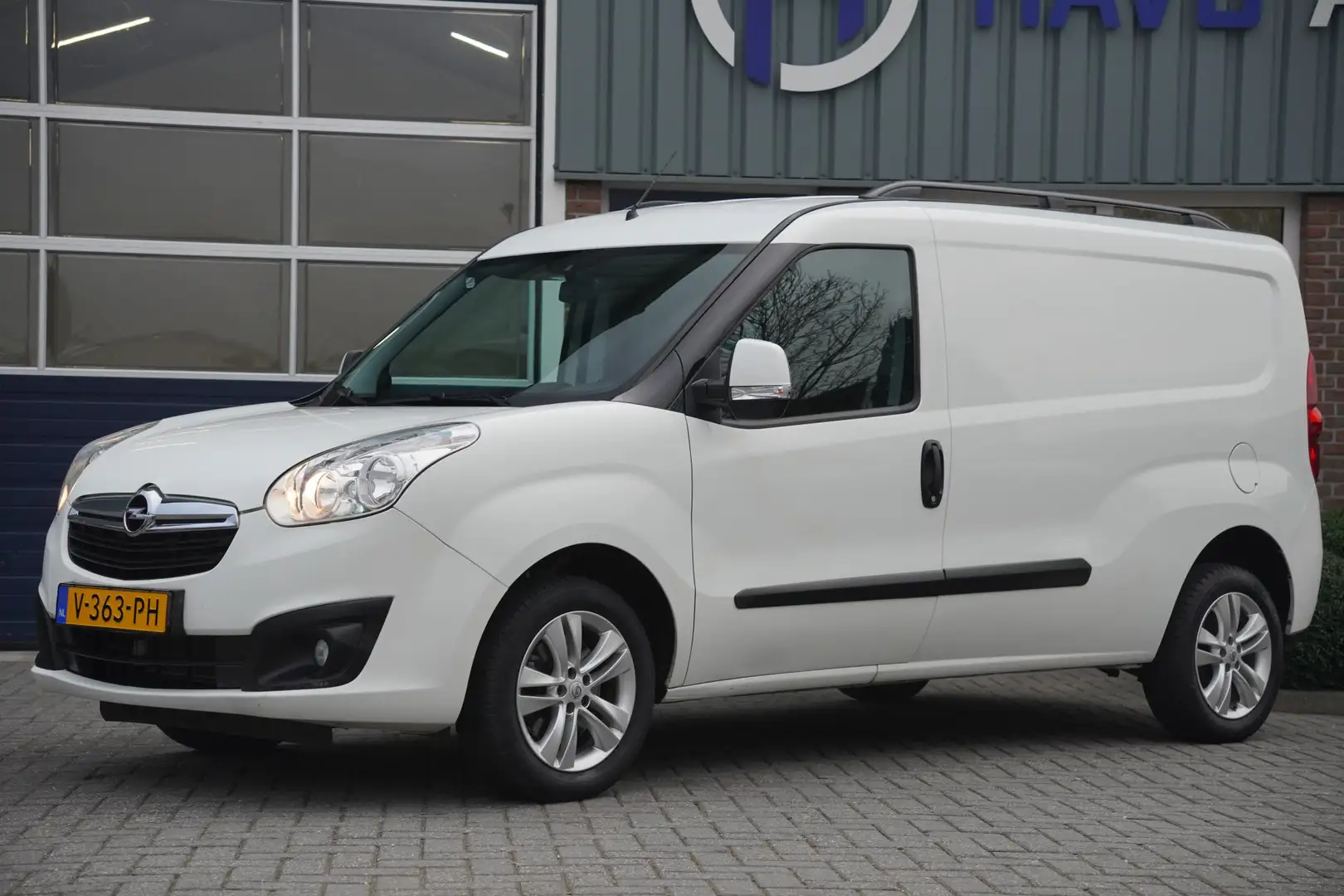 Opel Combo Maxi 1.4 L2, AIRCO, TREKHAAK, INCL. BTW Wit - 2