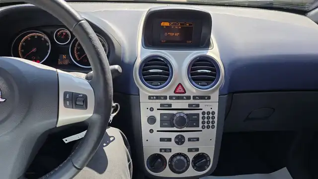 Opel Corsa view 11