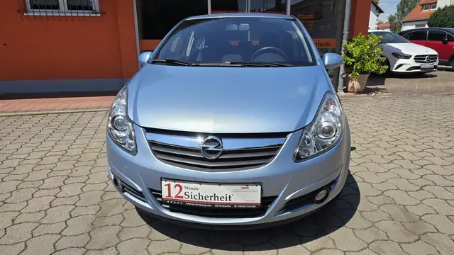 Opel Corsa view 2