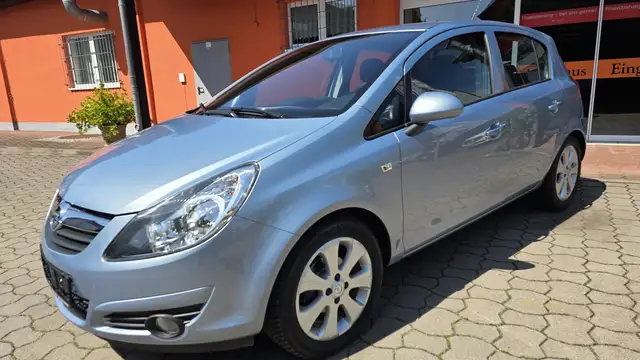Opel Corsa view 3