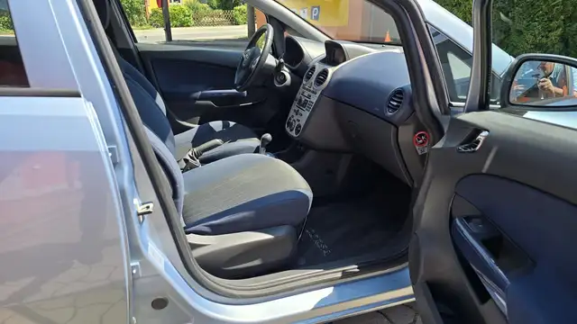 Opel Corsa view 14