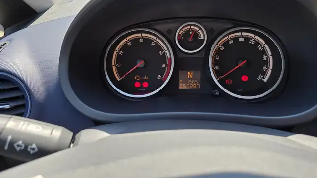 Opel Corsa view 12