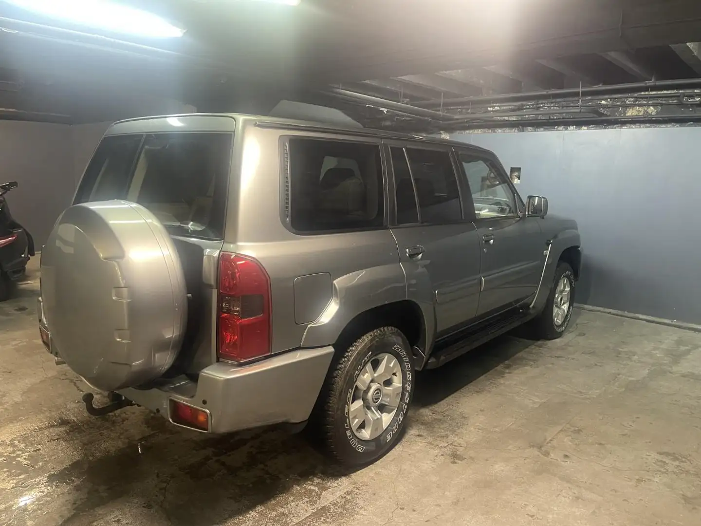 Nissan Patrol Patrol 3.0 Di - BVA  GR Y61 BREAK Elégance PHASE 2 Gris - 2