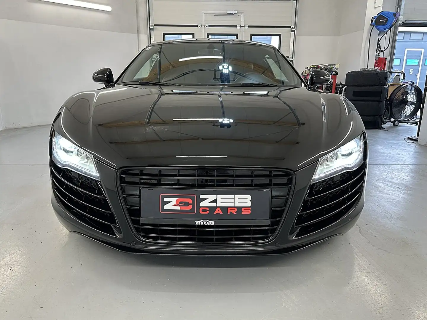 Audi R8 Coupé 4,2 quattro R tronic Negru - 2