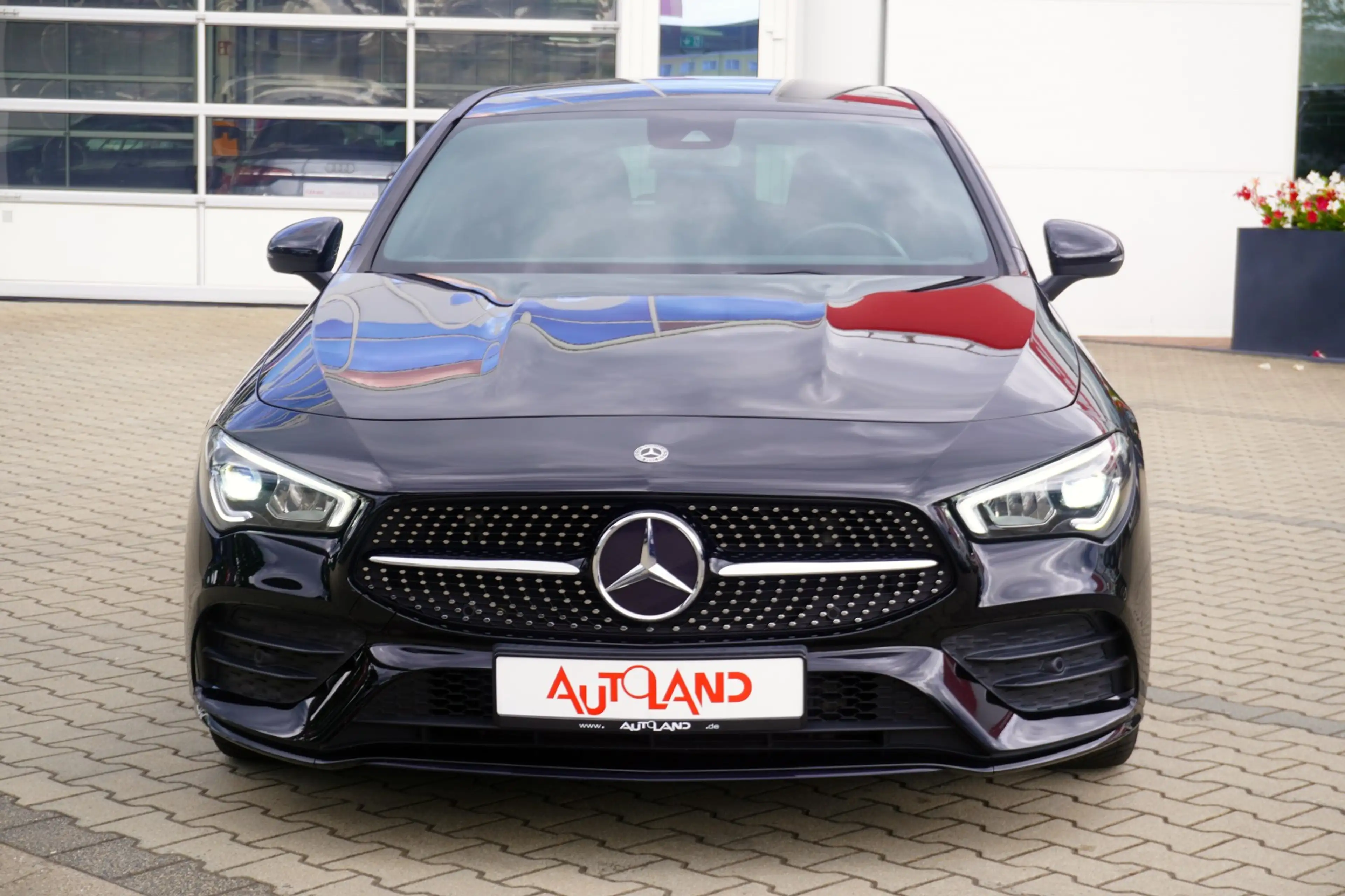Mercedes-Benz CLA 220 AMG Line DAB AHK Kamera Navi Alcantara — photo 3