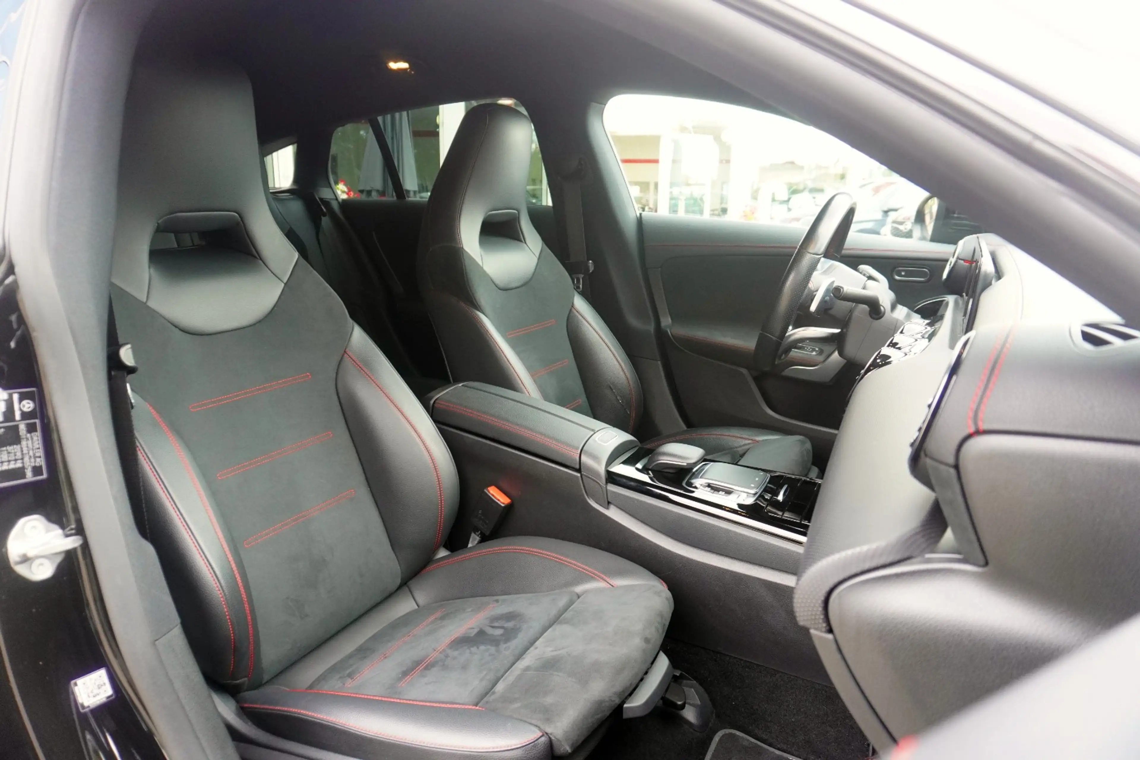 Mercedes-Benz CLA 220 AMG Line DAB AHK Kamera Navi Alcantara — photo 10