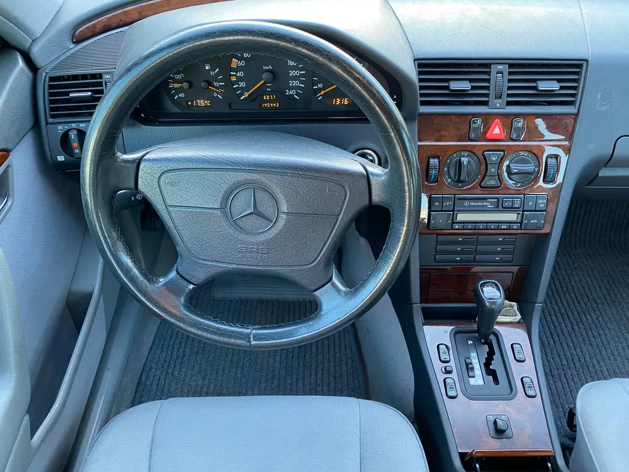 Mercedes-Benz C 180 C-Klasse Elegance Automatik / Klima, foto 11