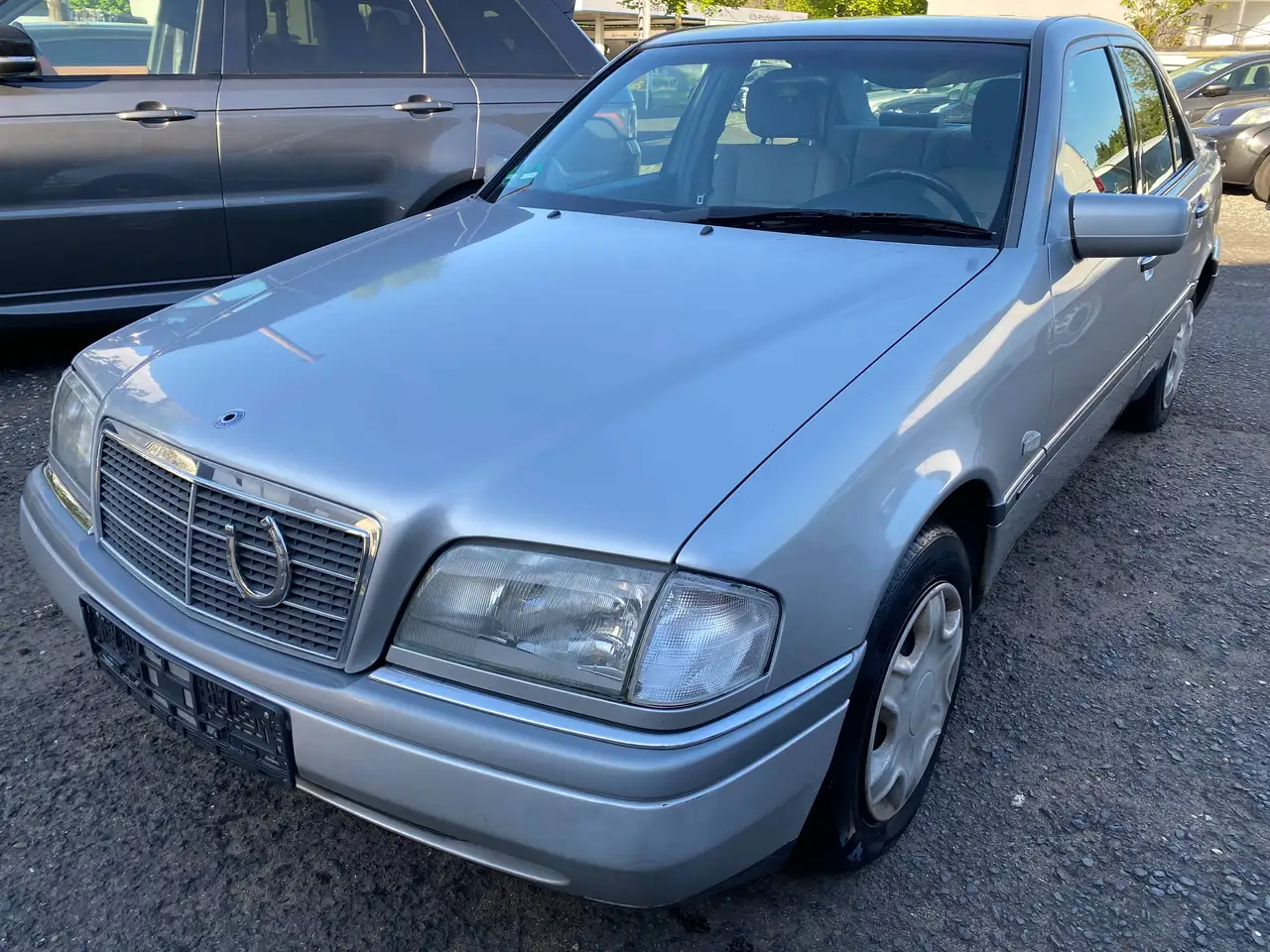 Mercedes-Benz C 180 C-Klasse Elegance Automatik / Klima, foto 1