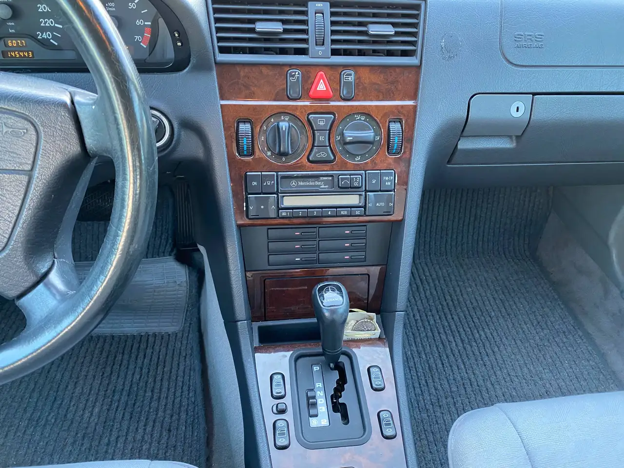 Mercedes-Benz C 180 C-Klasse Elegance Automatik / Klima, foto 12