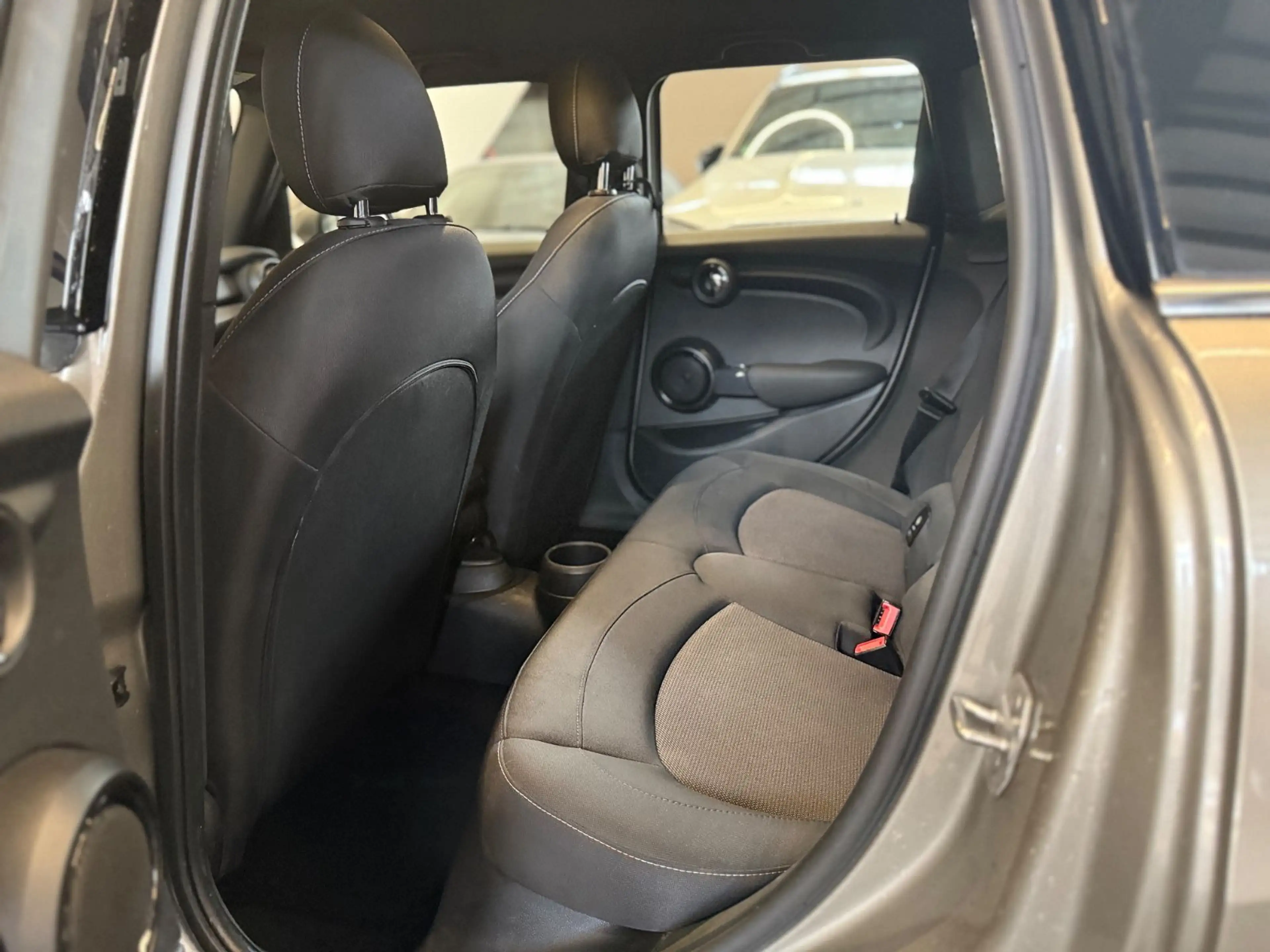 MINI One 5-trg. One Parktronic 39500km — photo 8