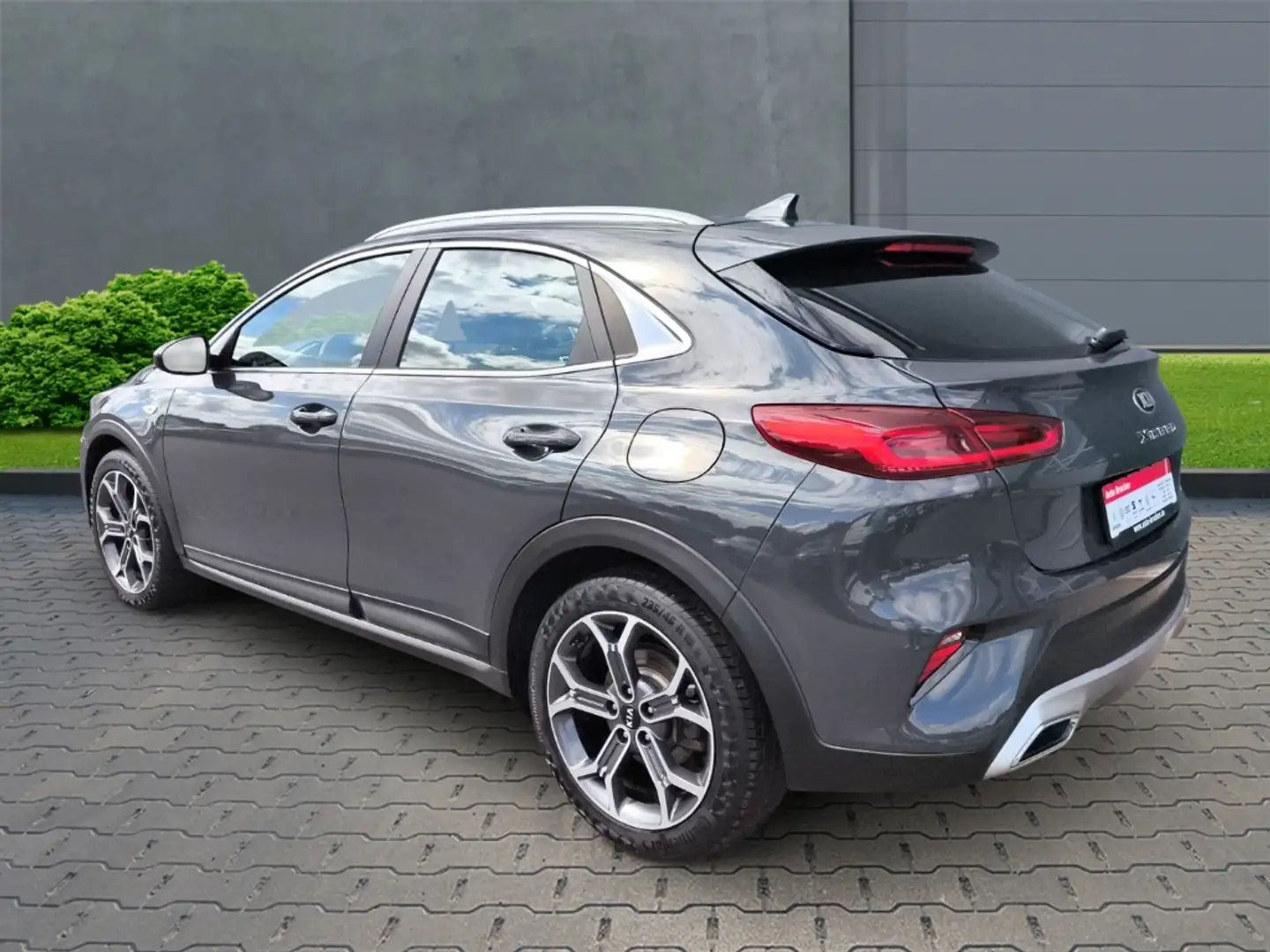 Kia XCeed Vision 1.5 T-GDI EU6d+Alufelgen+Klimaautomatik Grijs - 2