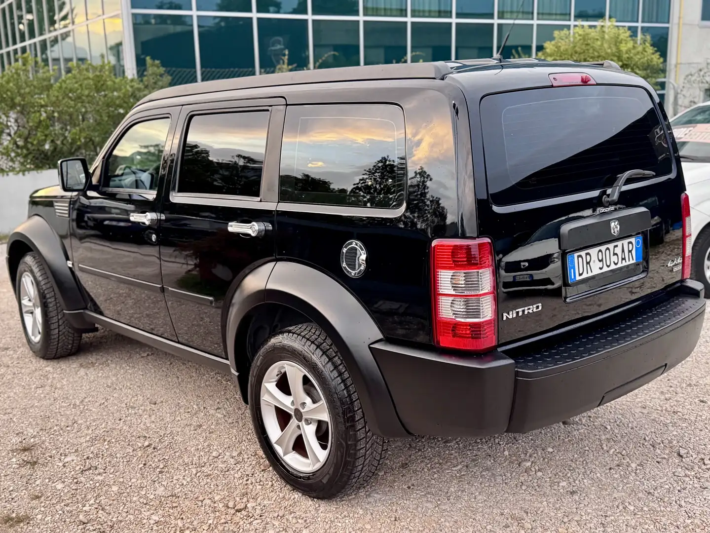 Dodge Nitro 2.8 SXT DIESEL 177cv Auto - 2008 Schwarz - 2
