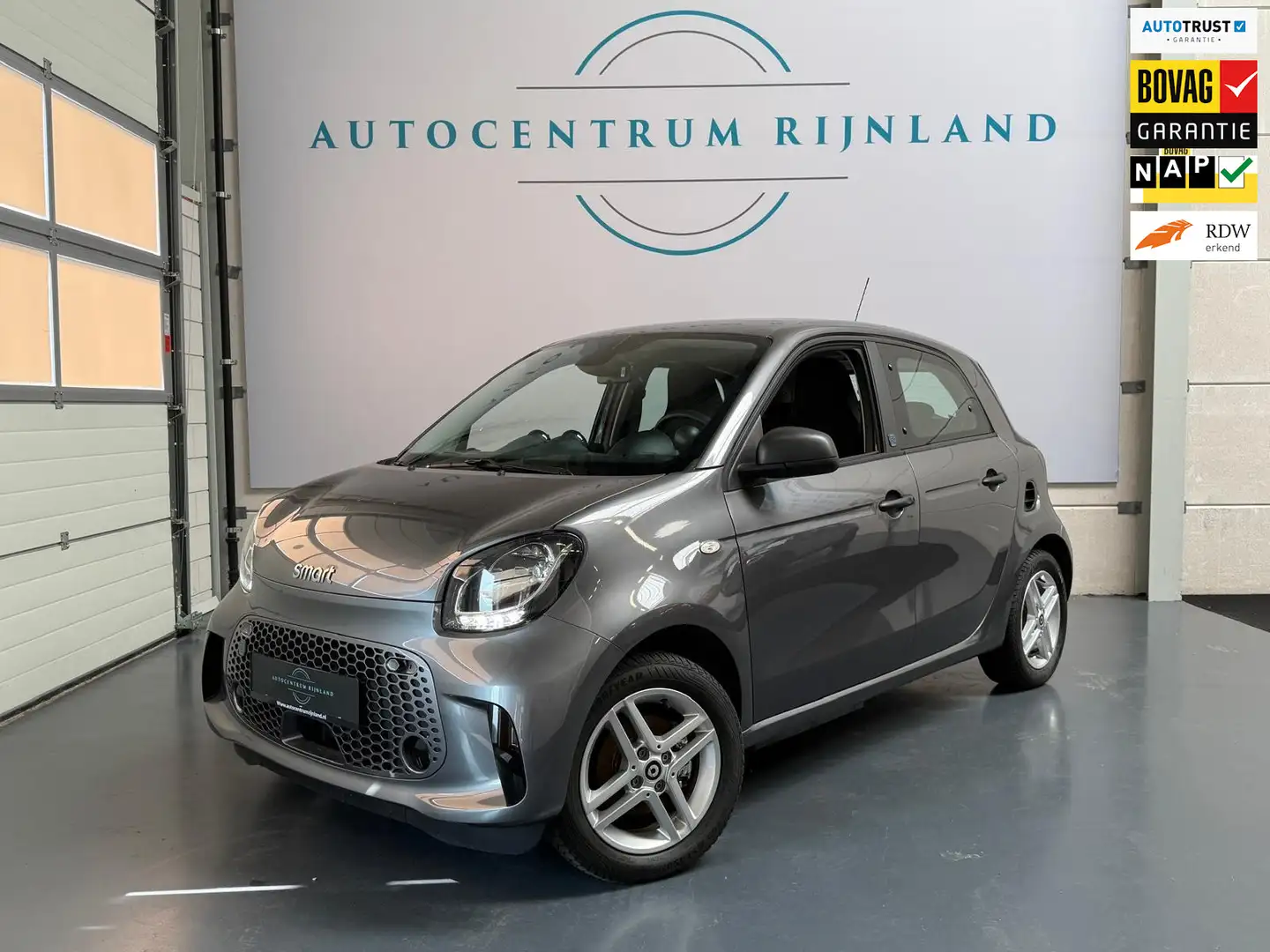 smart forFour EQ Essential 18 kWh Grijs - 1