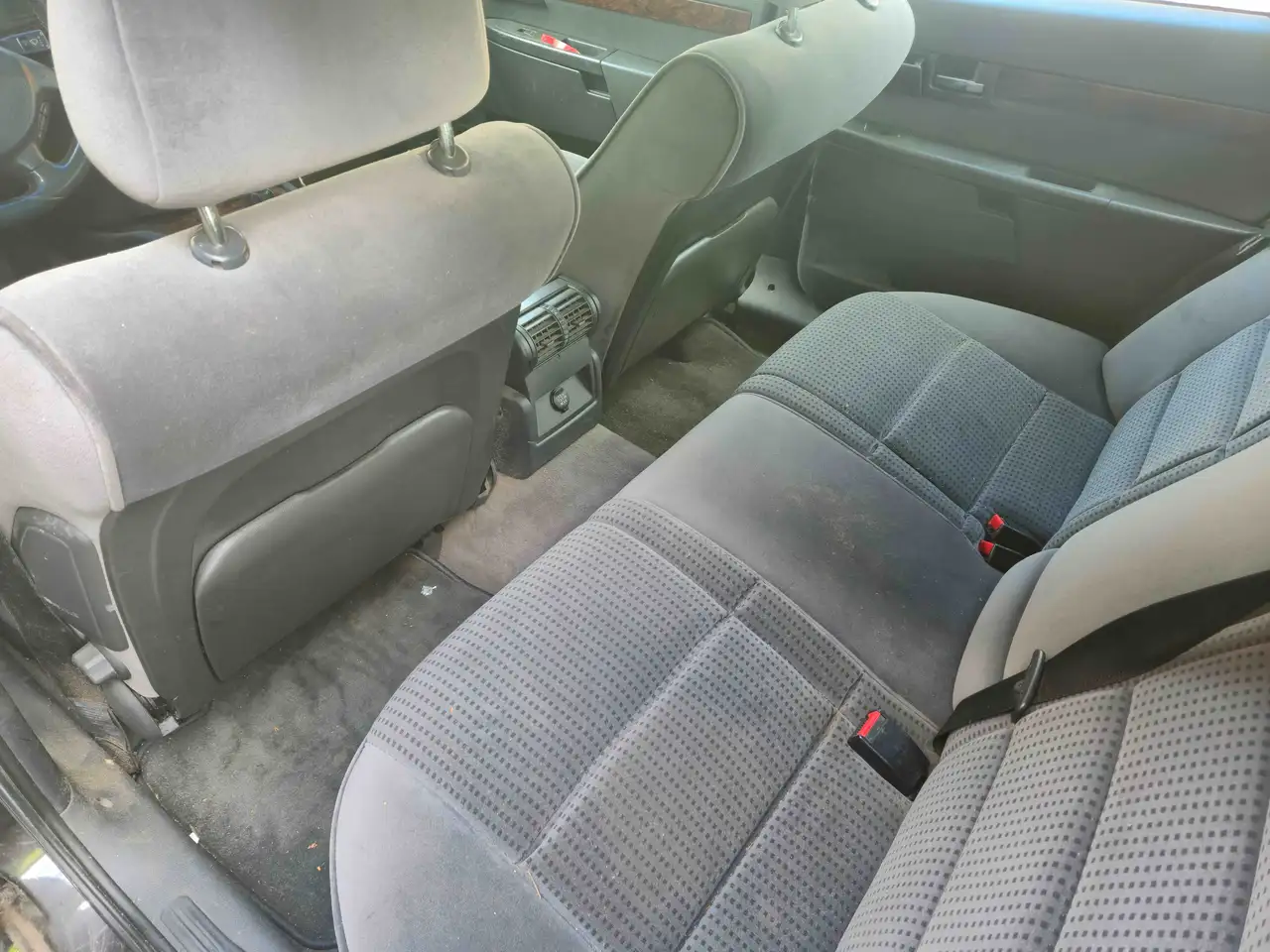 Opel Omega Caravan MV6, foto 8