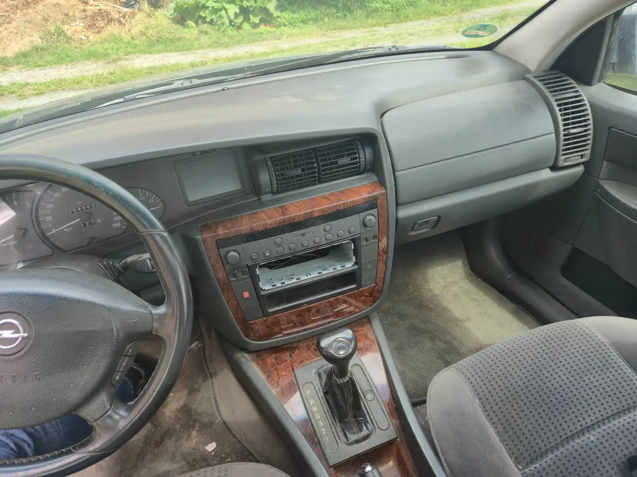 Opel Omega Caravan MV6, foto 5