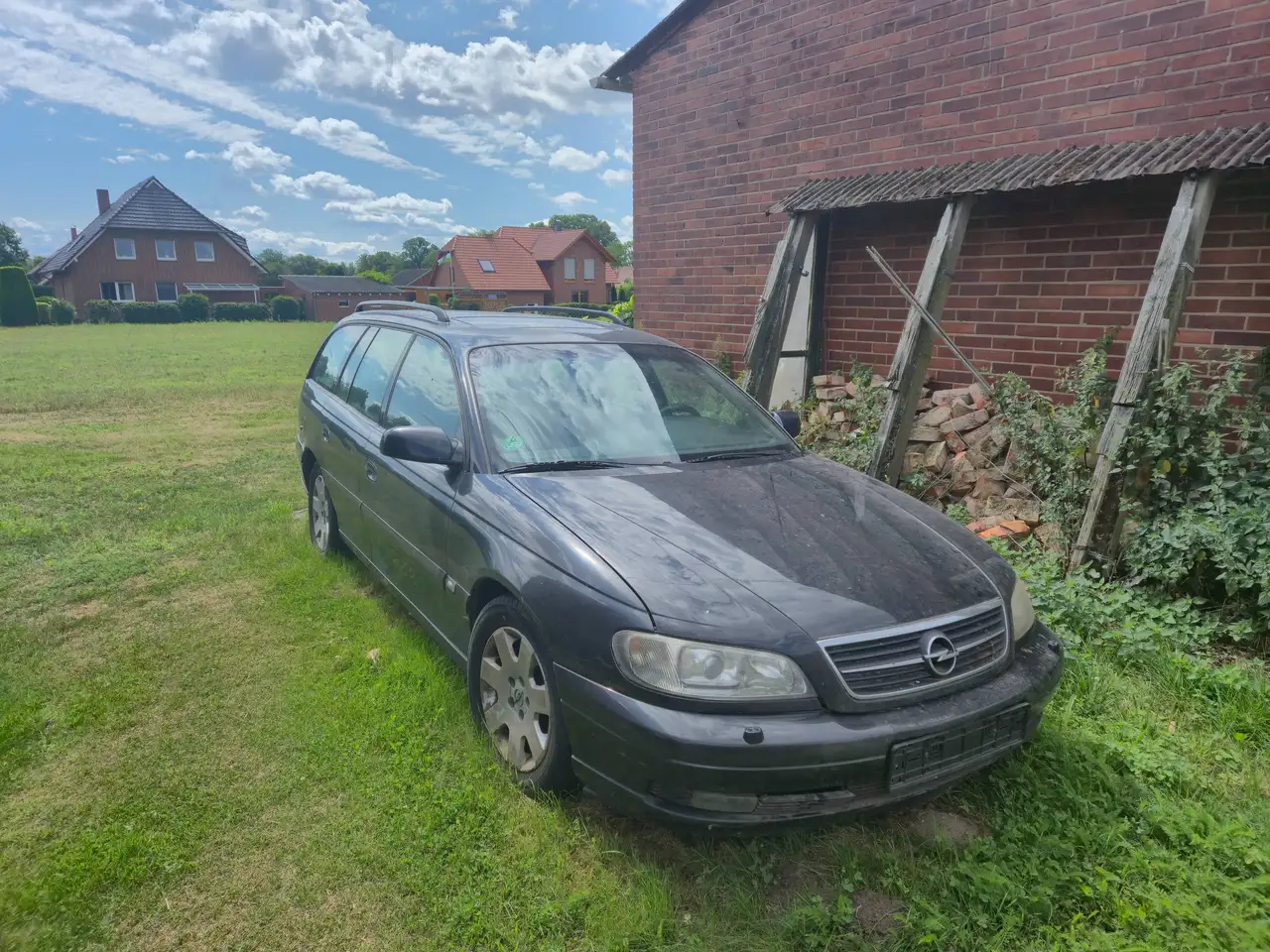 Opel Omega Caravan MV6, foto 2