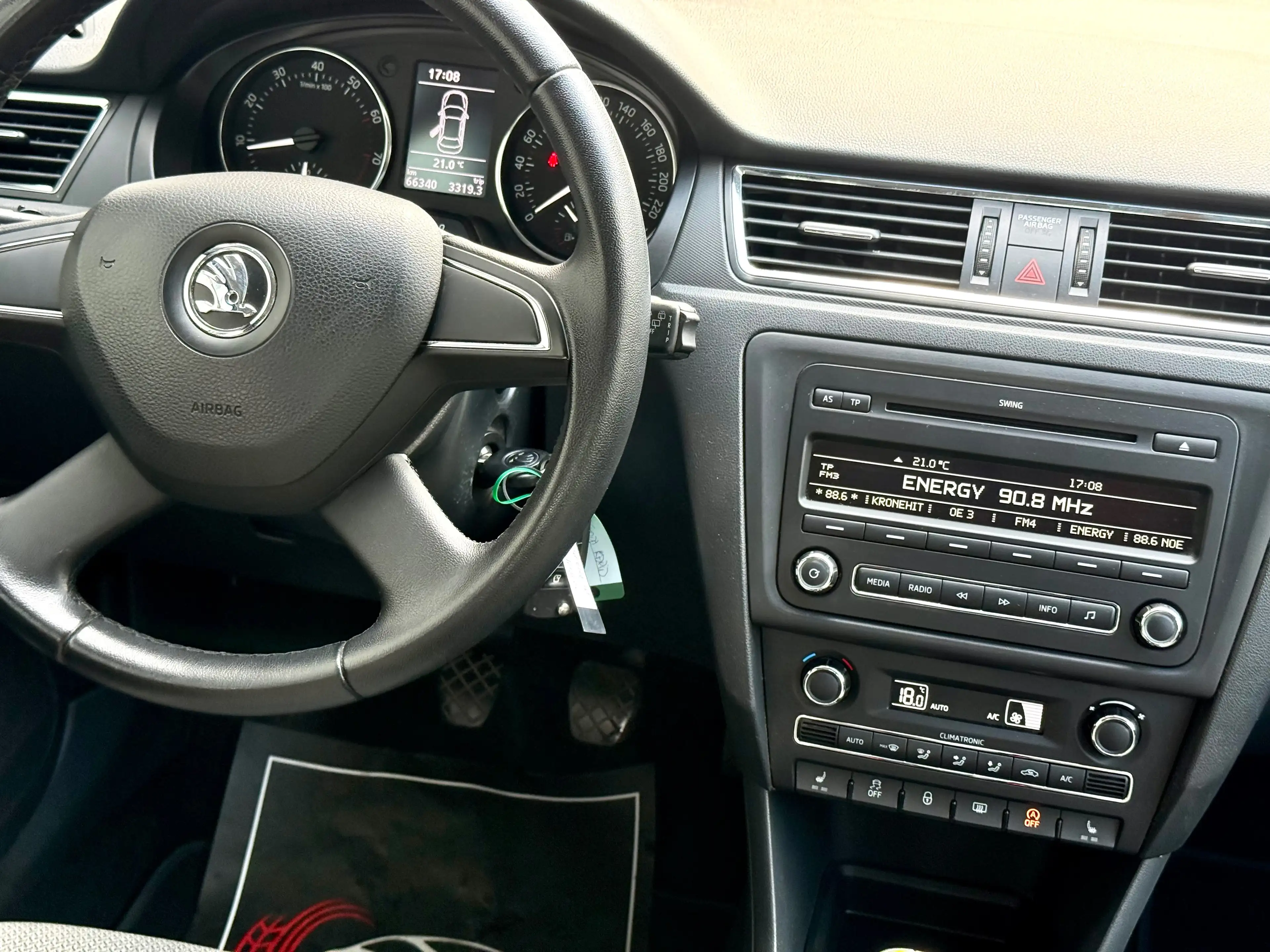 Skoda Rapid/Spaceback Elegance 1.2 TSI *NUR 66tkm*PICKERL NEU* — photo 8