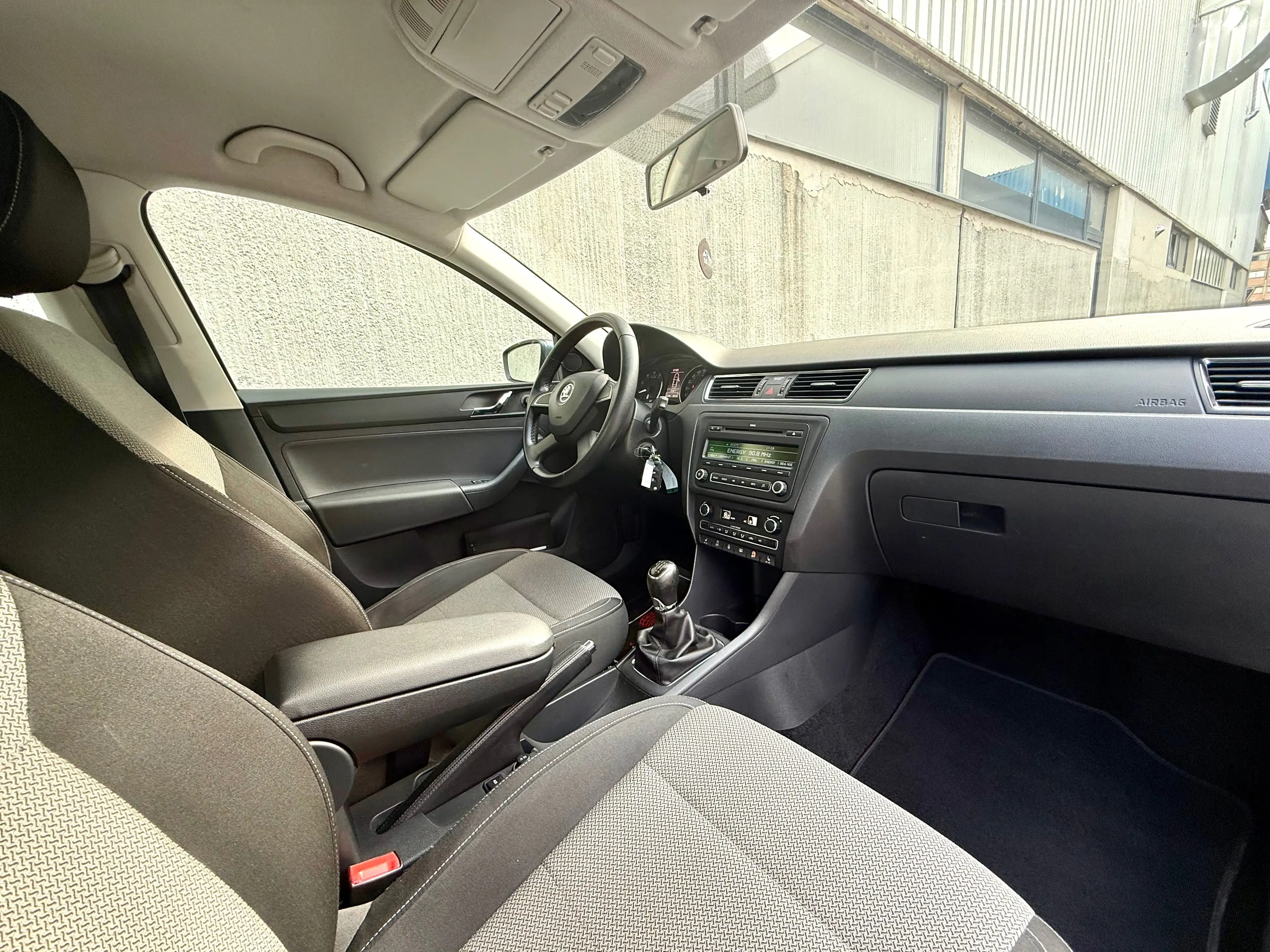 Skoda Rapid/Spaceback Elegance 1.2 TSI *NUR 66tkm*PICKERL NEU* — photo 9