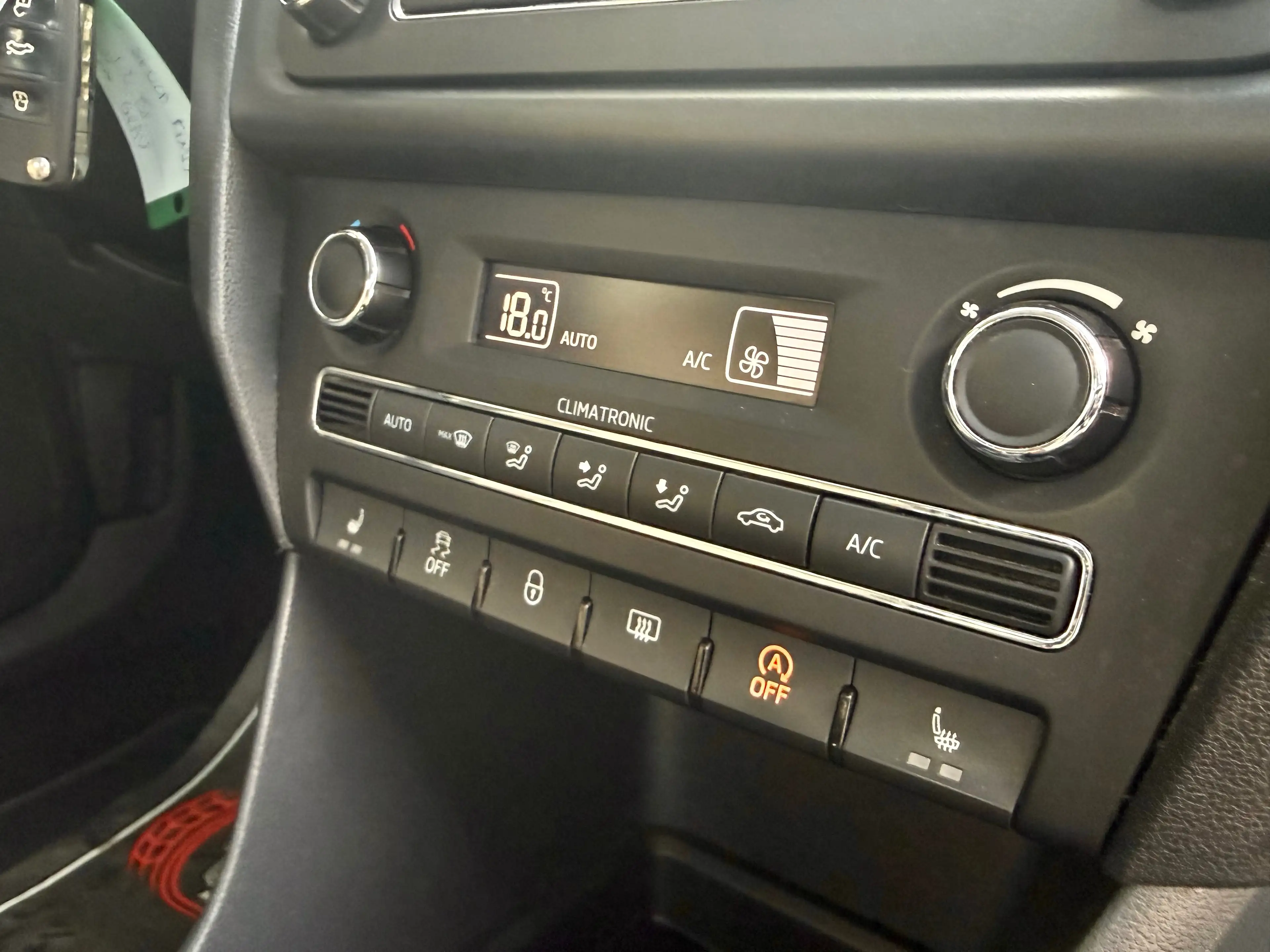 Skoda Rapid/Spaceback Elegance 1.2 TSI *NUR 66tkm*PICKERL NEU* — photo 10
