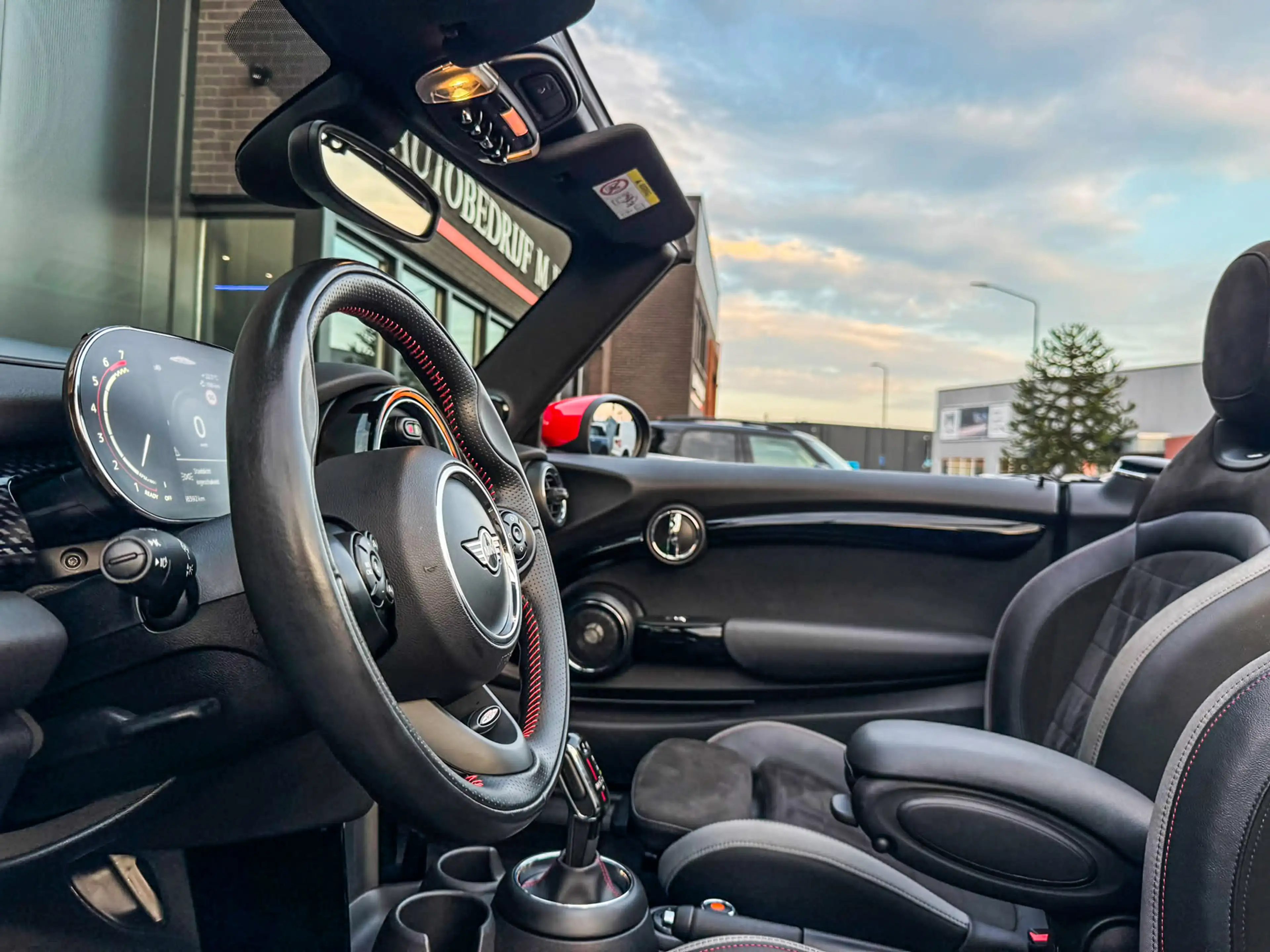 MINI John Cooper Works Cabrio 2.0 F1 aut 231pk Facelift/Camera/Virtual cockpit/H — photo 12