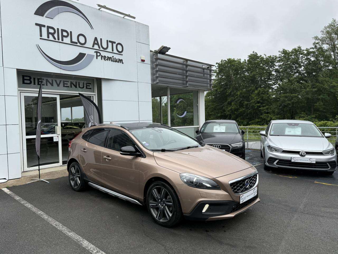 Volvo V40