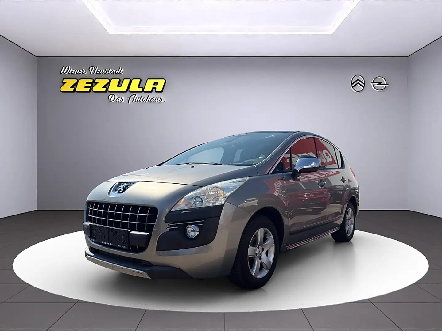 Peugeot 3008 1,6 HDi 110 FAP ASG6 Active Pro Grau - 1