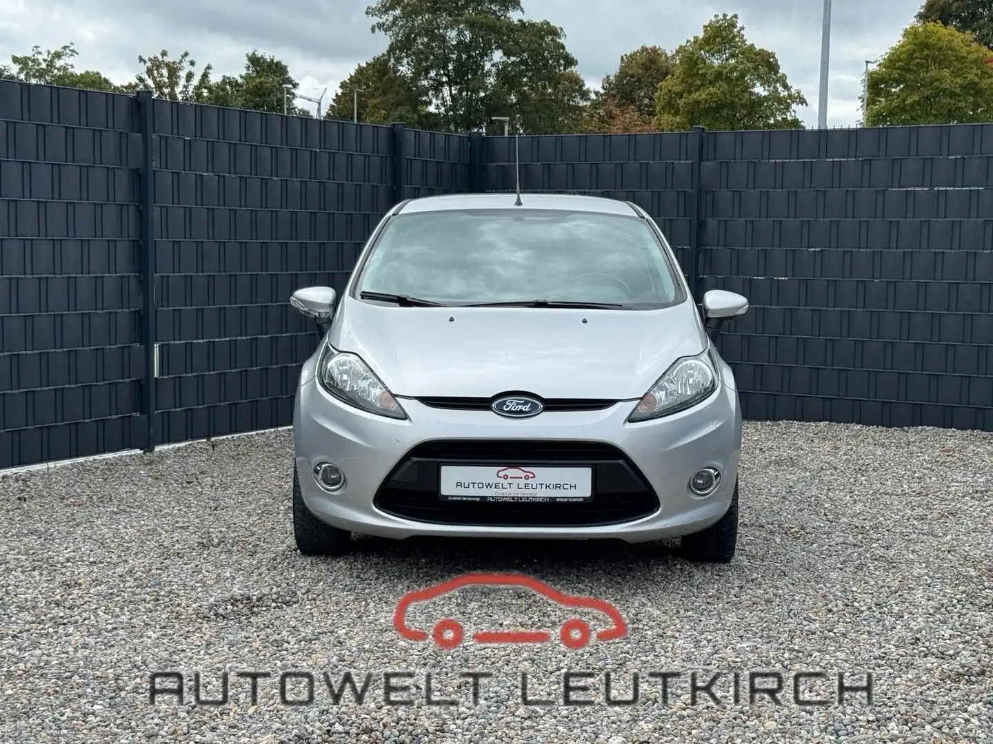 Ford Fiesta Champions Edition 1.25 SHZ KLIMA SERVO Silber - 1