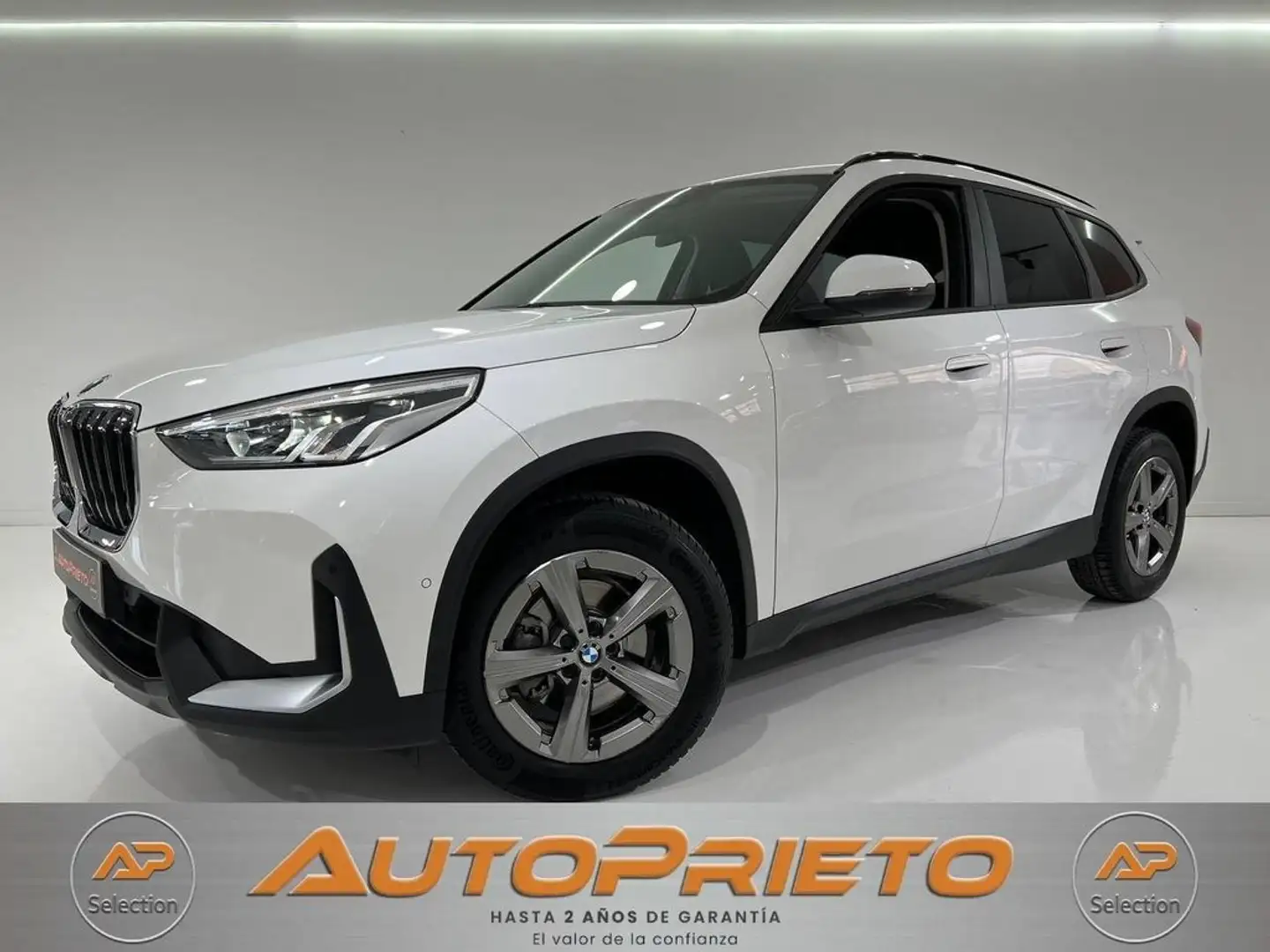 BMW X1 sDrive18d Weiß - 1