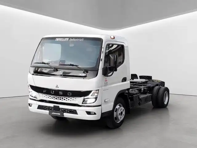 Mitsubishi Canter 4C15e/34 Cab Comfort batteria M