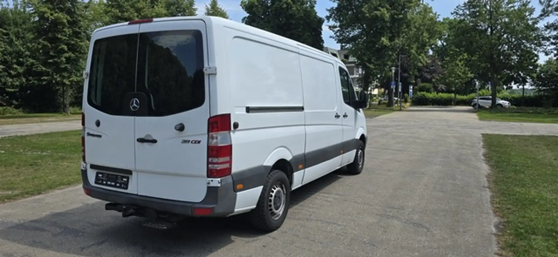 Mercedes-Benz Sprinter 311 cdi Blanc - 2