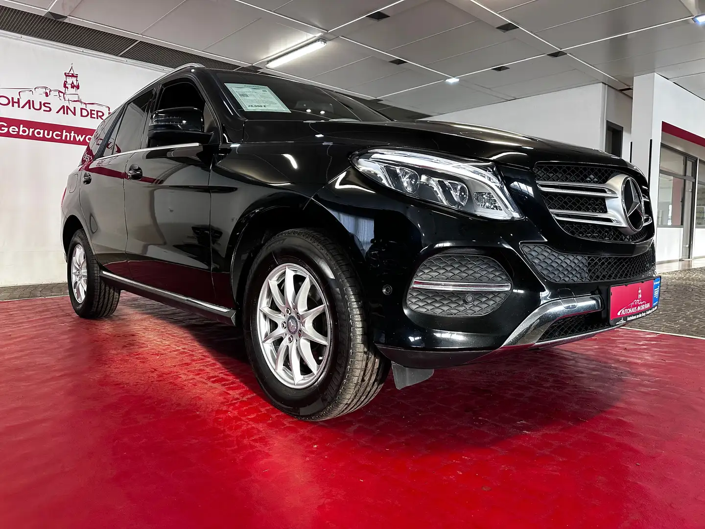 Mercedes-Benz GLE 250 GLE 250 d 4Matic *2. Hd. + AHK + Navi Schwarz - 1