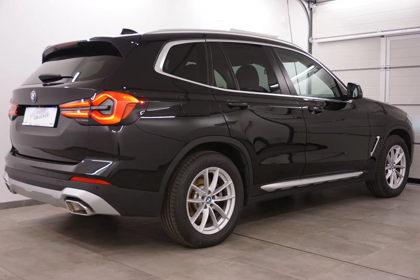 BMW X3 xDr. 20 d// Anhängervorrichtung// Ambiente Bel. Schwarz - 2