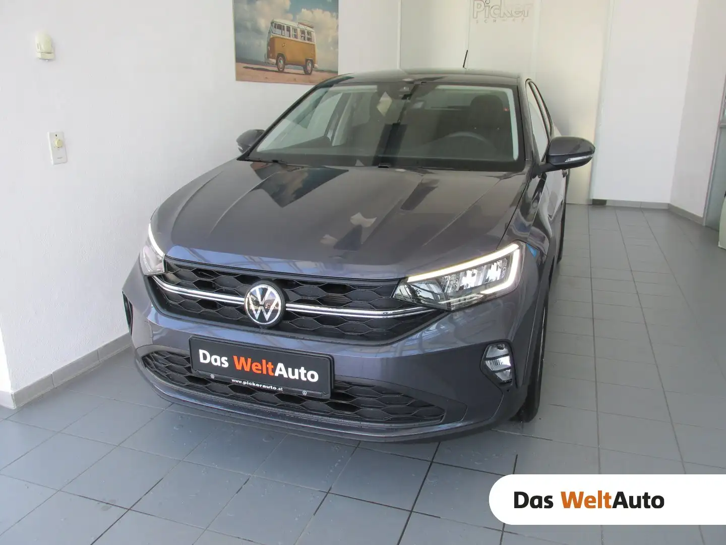 Volkswagen Taigo 4Me TSI Grau - 1