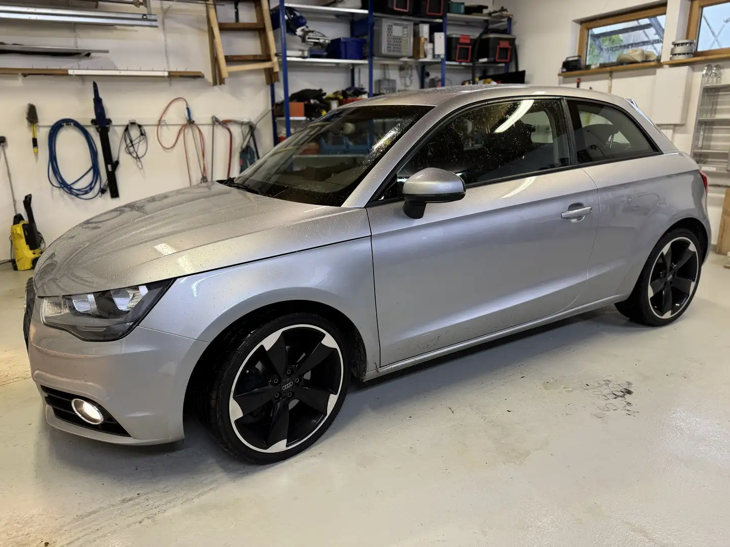 Audi A1 A1 1.4 TFSI S tronic Ambition Silber - 1