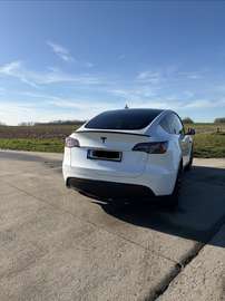 Model Y 52 kWh Standard Range RWD