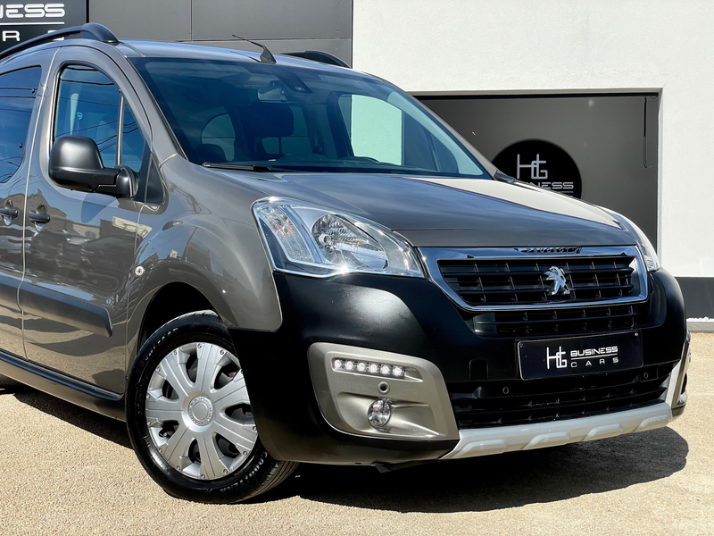 Peugeot Partner 1.6 BLUEHDI/ TEPEE/ 7 PLACES/ GPS/ CLIM BI-ZONE/ CAMÉRA — photo 8