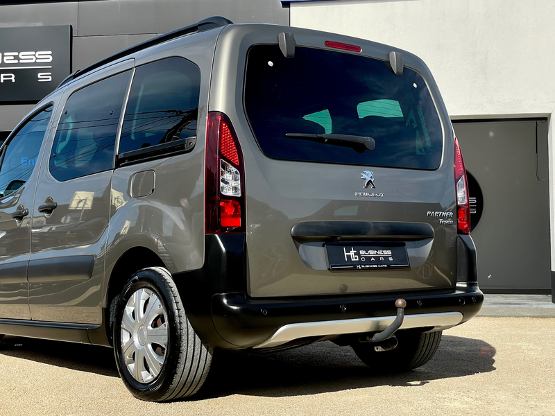 Peugeot Partner 1.6 BLUEHDI/ TEPEE/ 7 PLACES/ GPS/ CLIM BI-ZONE/ CAMÉRA — photo 10