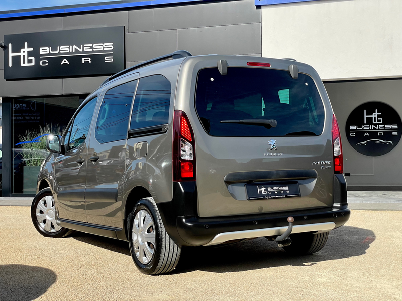 Peugeot Partner 1.6 BLUEHDI/ TEPEE/ 7 PLACES/ GPS/ CLIM BI-ZONE/ CAMÉRA — photo 9