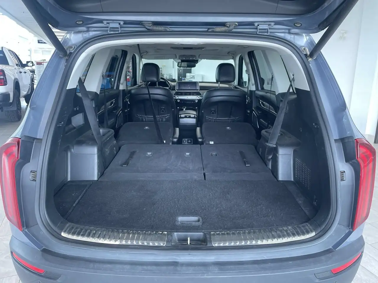 Kia Telluride photo Kia Telluride