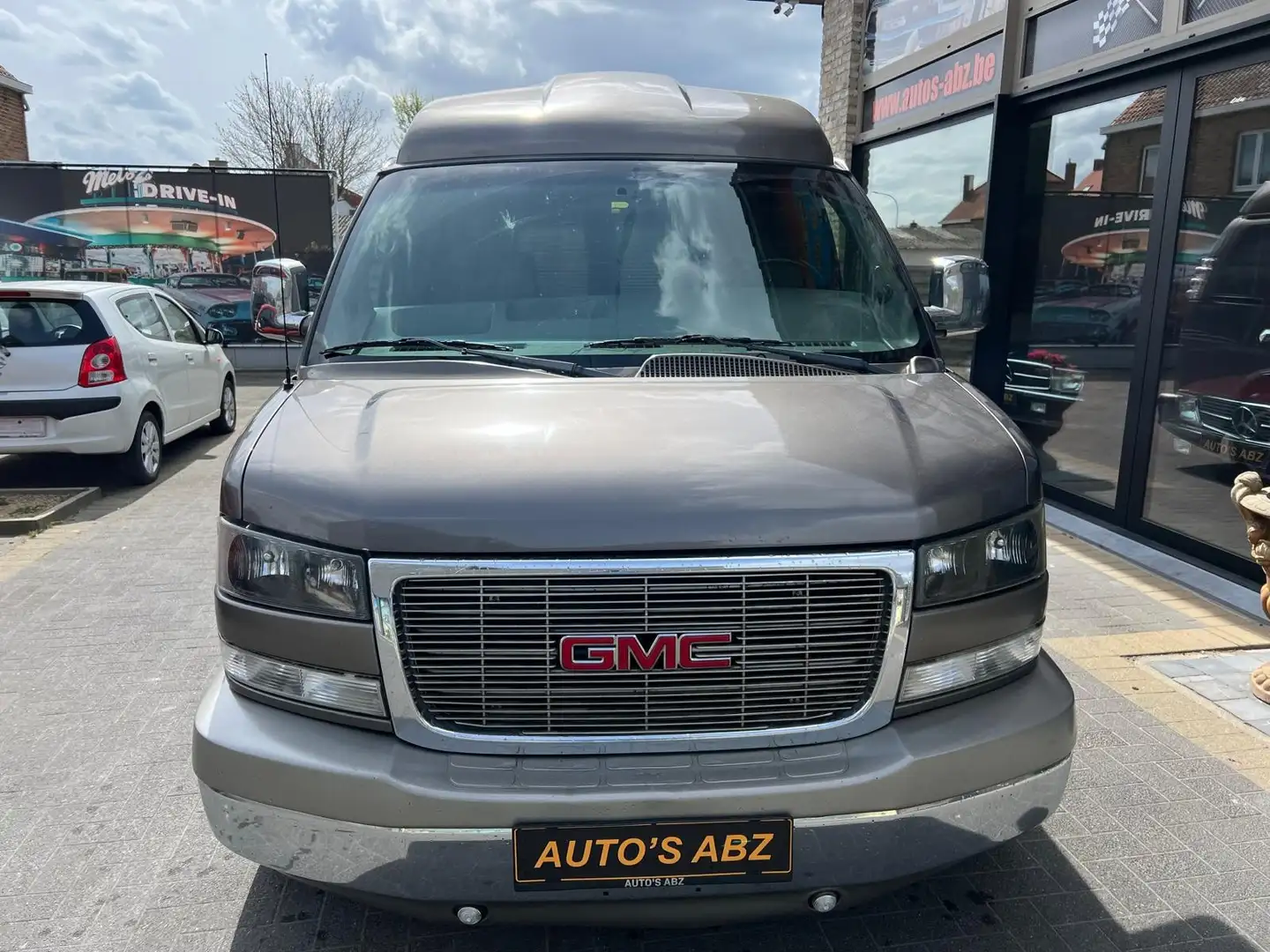 Chevrolet Chevy Van GMC Savana lichte vracht Gris - 2