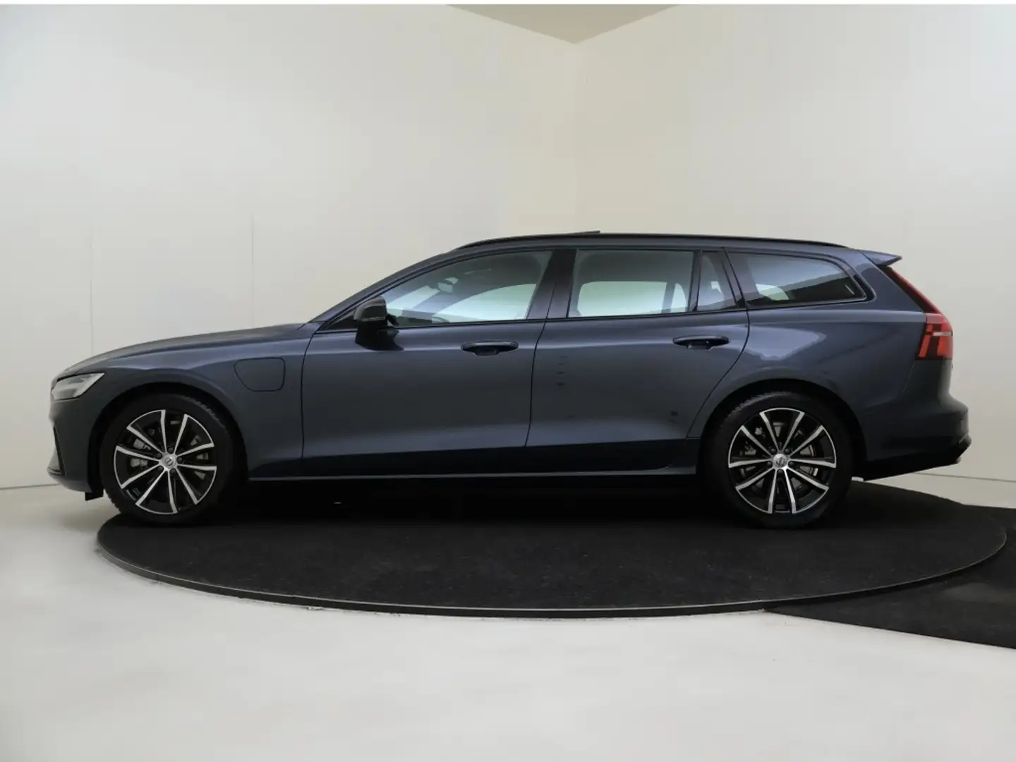 Volvo V60 2.0 T6 AWD + Dark | Trekhaak | 360 Camera | Schuif Blauw - 2