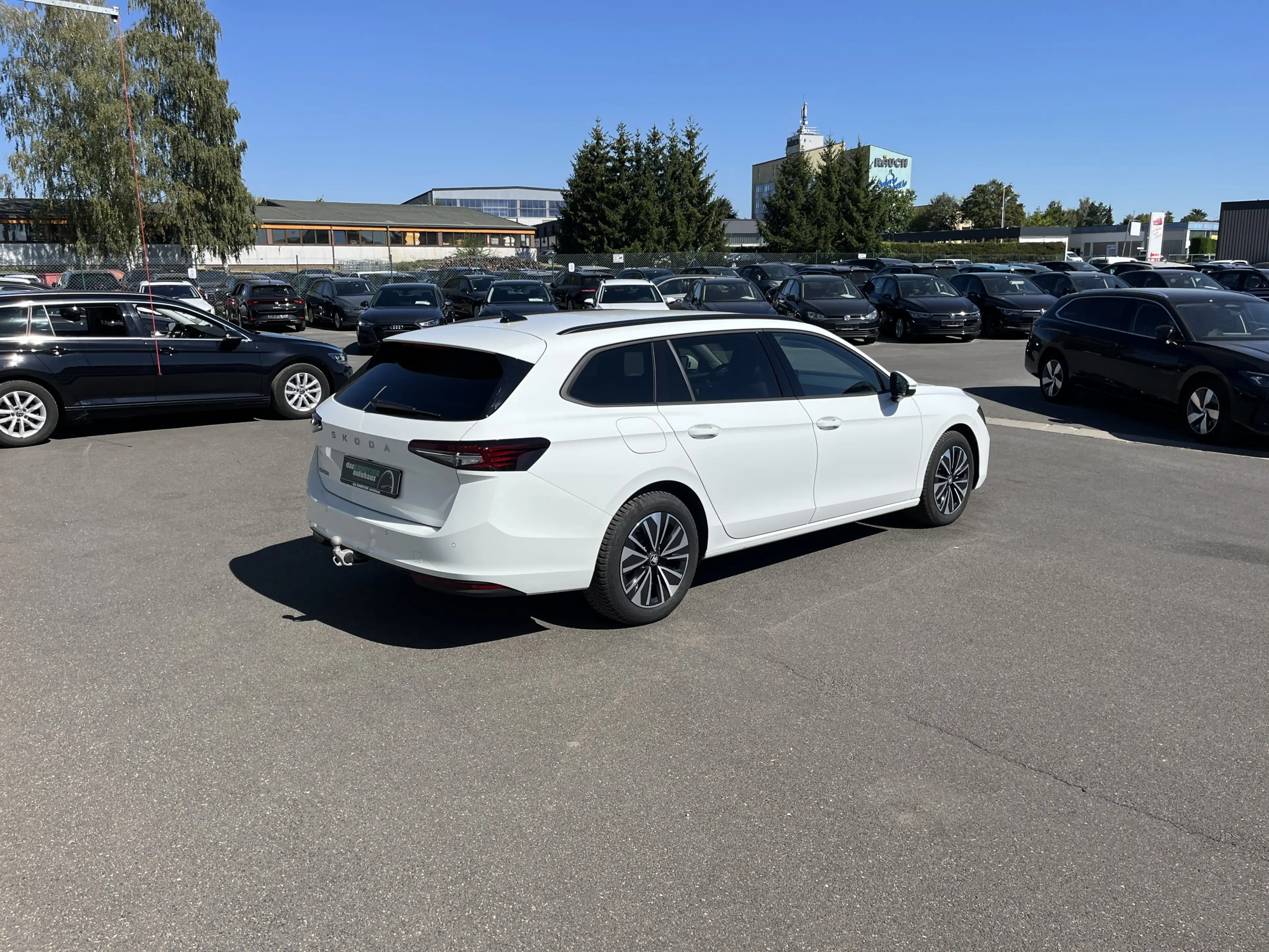 Skoda Superb Combi 2.0 TSI DSG Selection 213€ m.20% Anz. AHK — photo 8