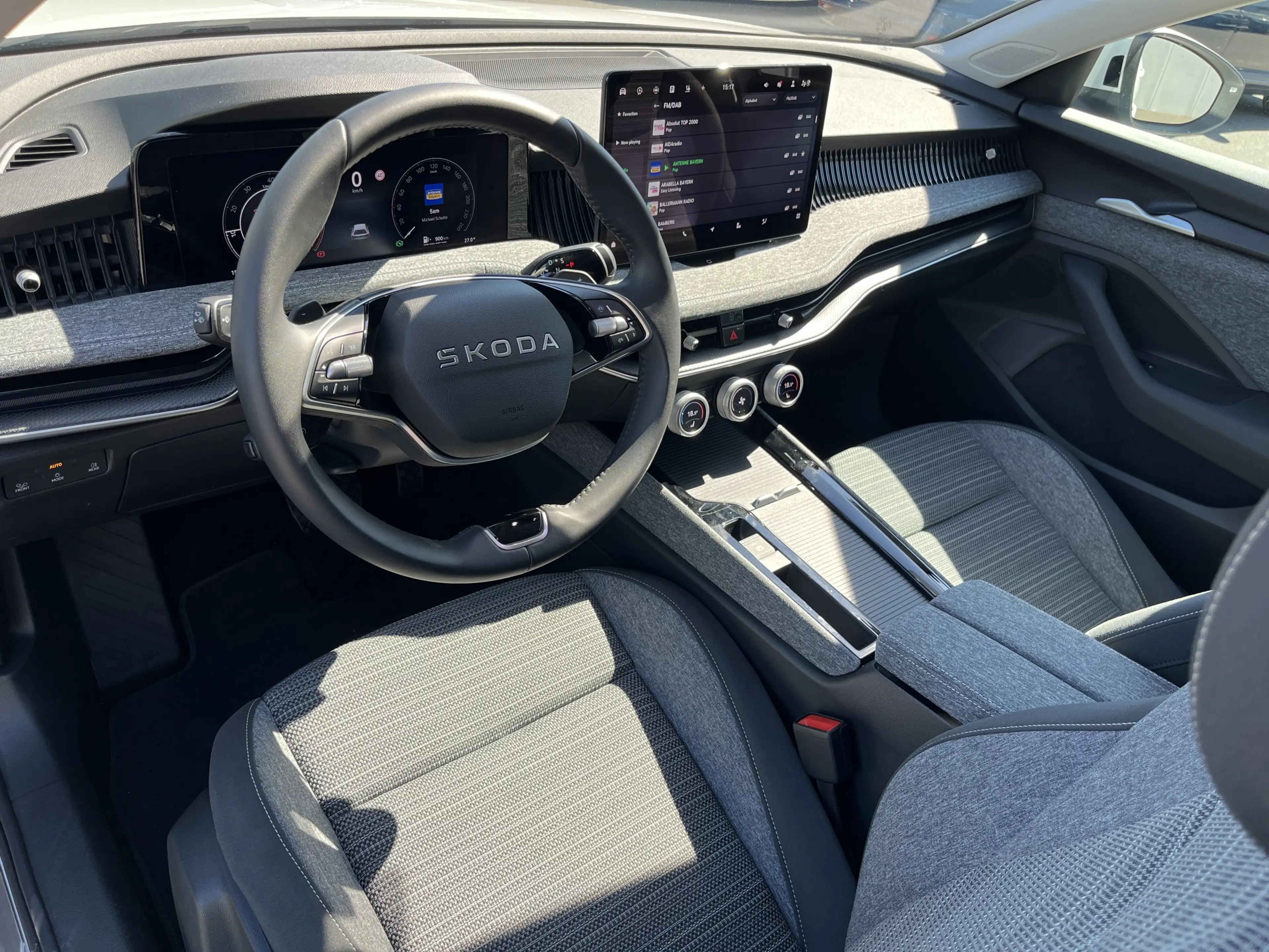 Skoda Superb Combi 2.0 TSI DSG Selection 213€ m.20% Anz. AHK — photo 11
