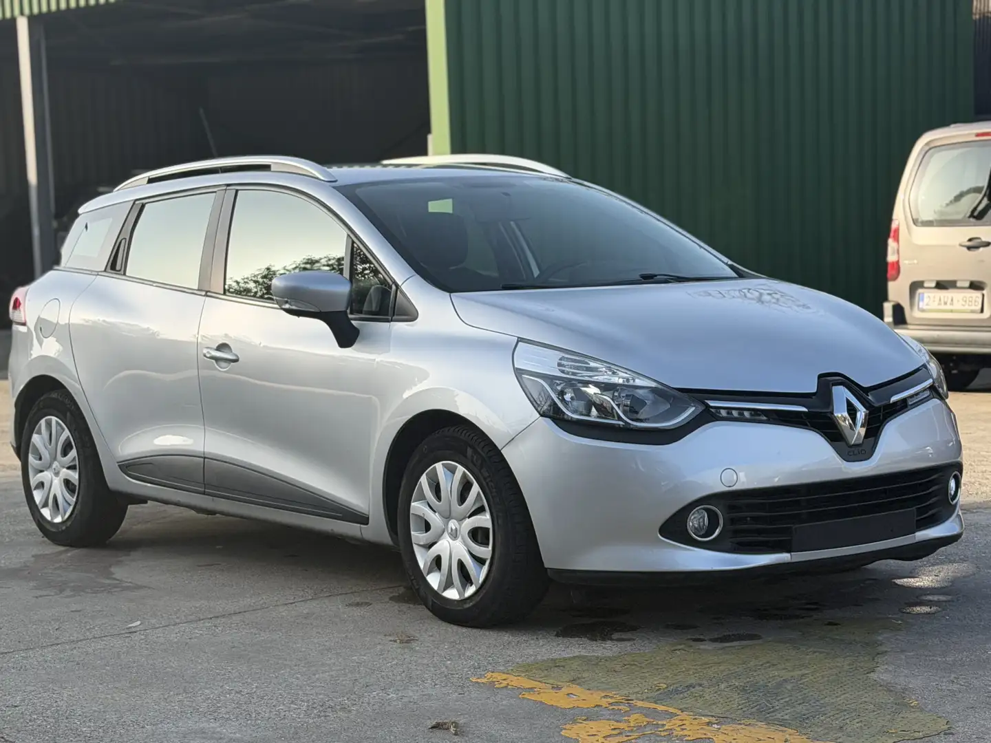 Renault Clio 1.2 Grandtour Edition Dynamique-Navi-Airco-Crusie - 1