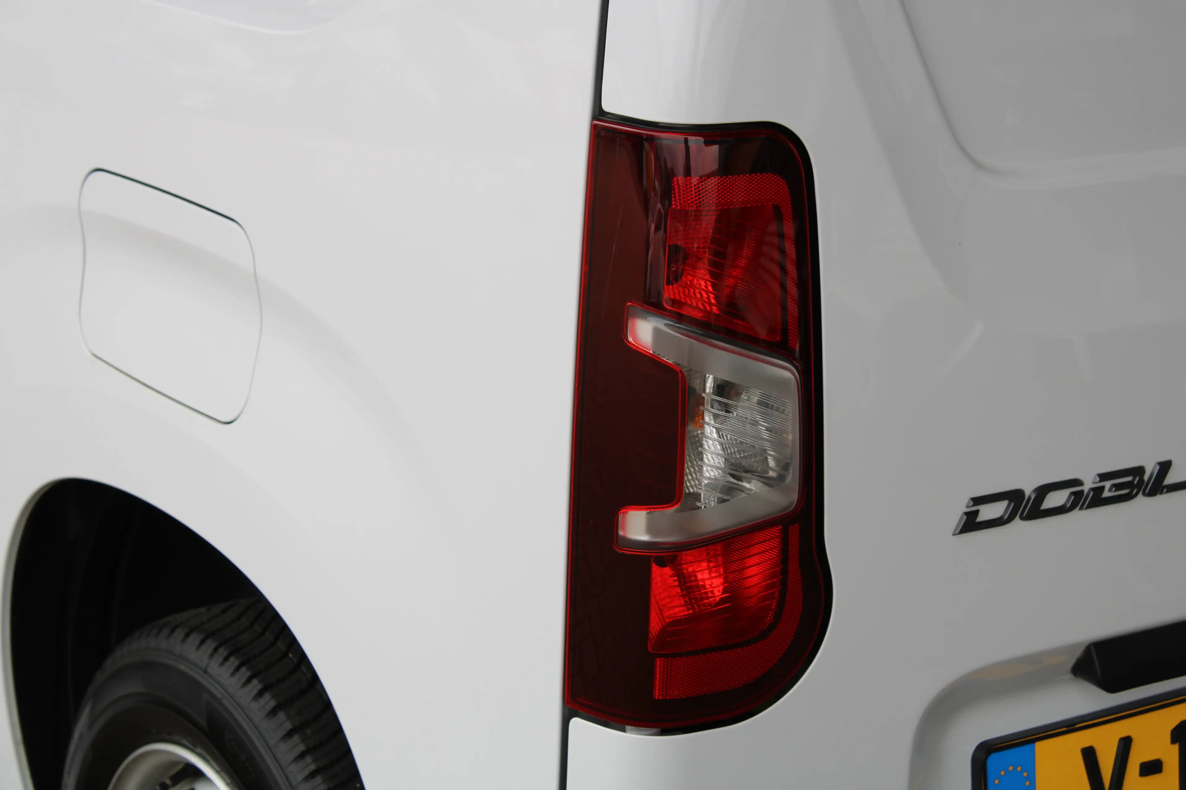 Fiat Doblo 1.5D 100pk L1 650kg | Navigatie | Draadloos telefo — photo 28