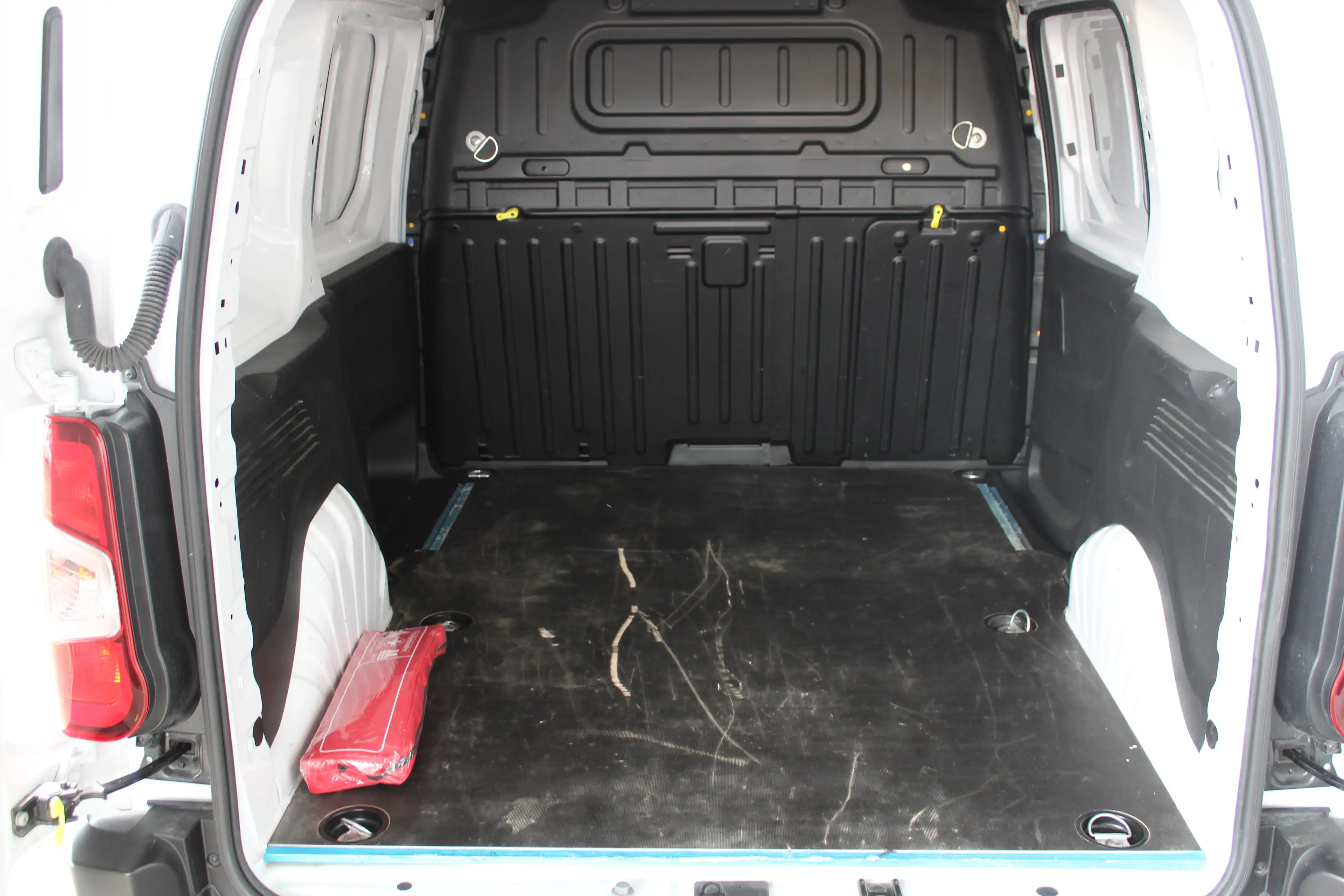 Fiat Doblo 1.5D 100pk L1 650kg | Navigatie | Draadloos telefo — photo 27