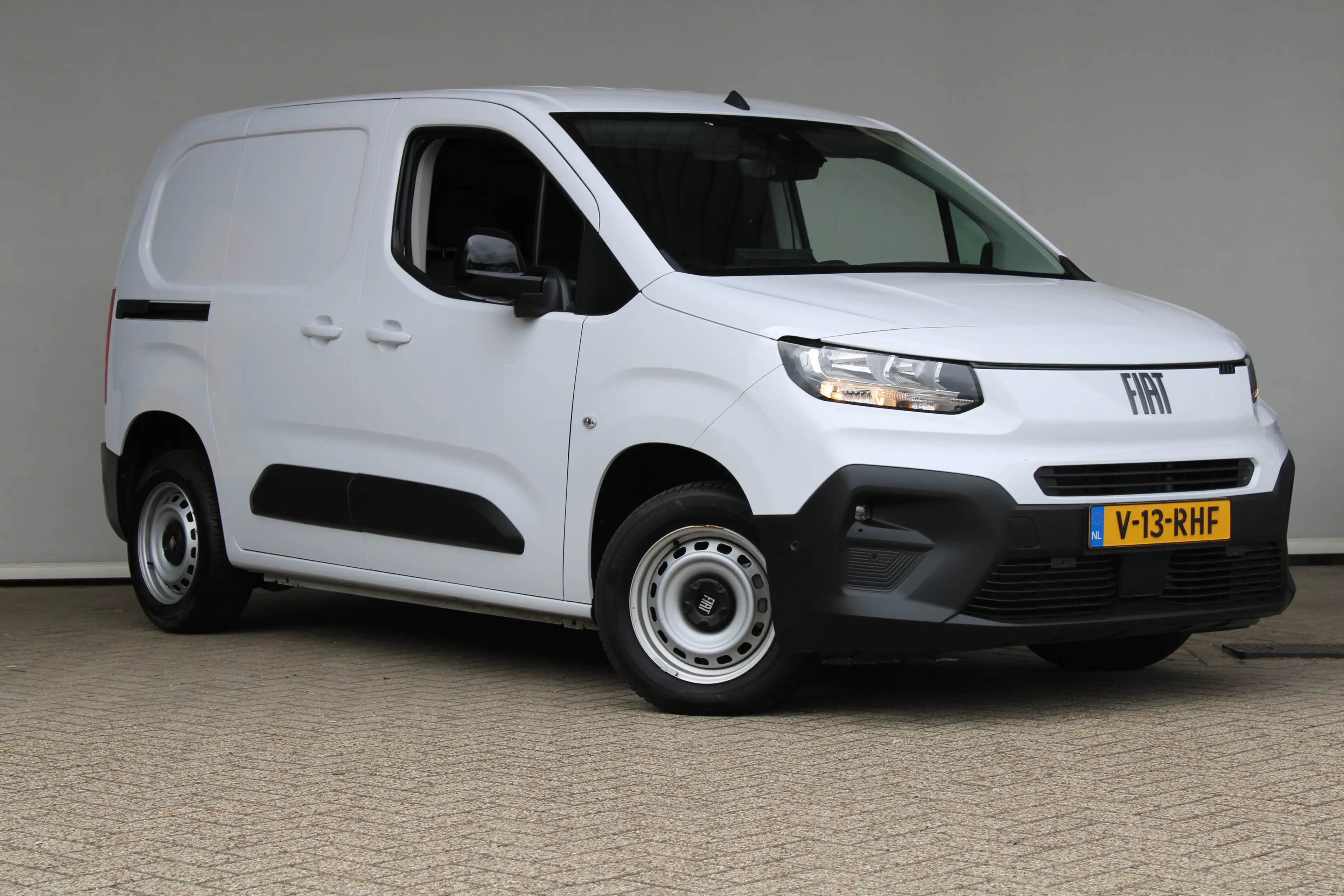 Fiat Doblo 1.5D 100pk L1 650kg | Navigatie | Draadloos telefo — photo 3