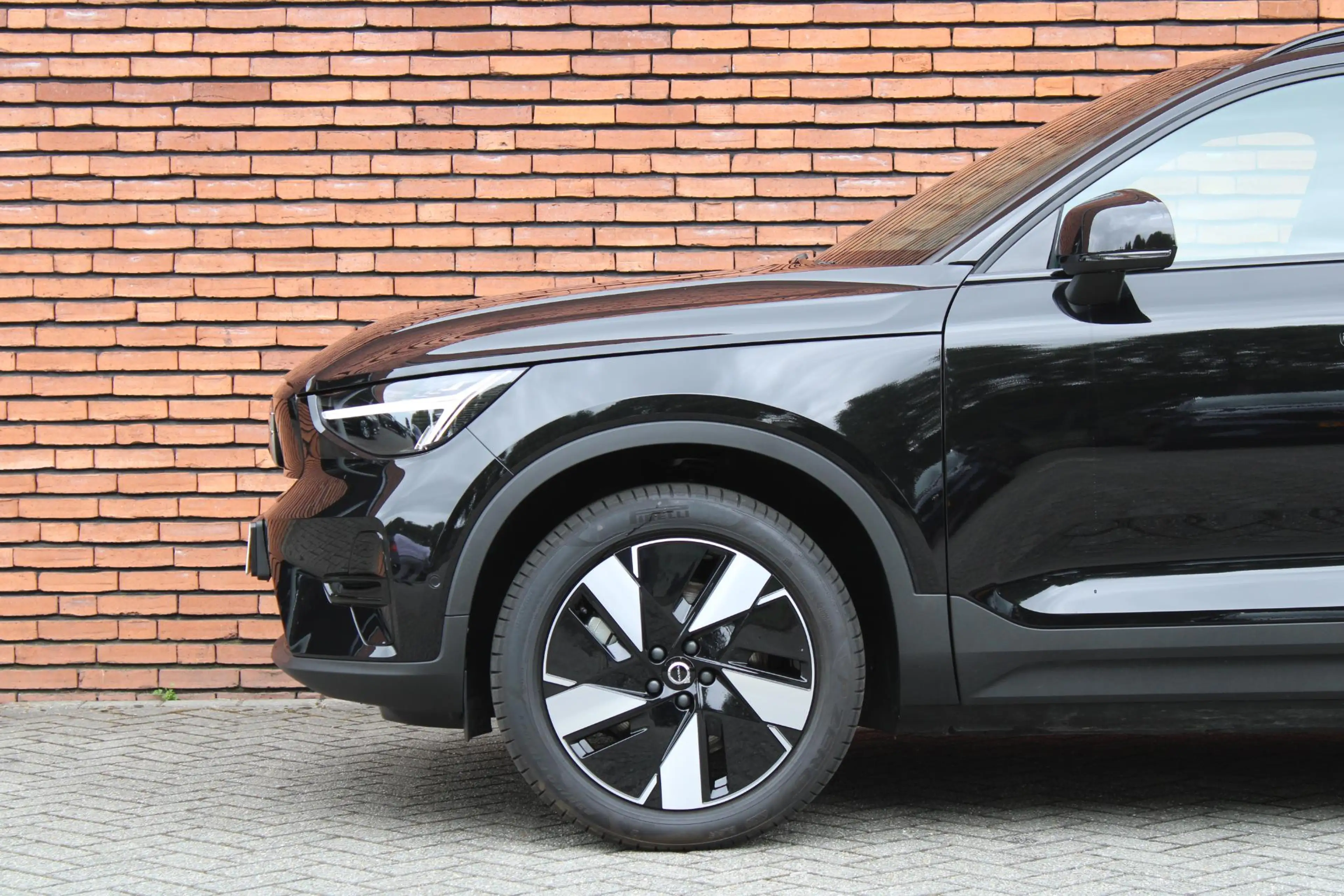 Volvo EX40 Single Motor Extended Range Plus 82 kWh | Trekhaak — photo 8